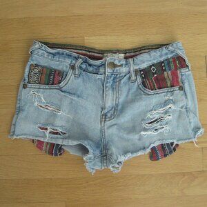 Free‎ People Sz 27 Baja Aztec Print Cutoff Denim Distressed Shorts Patch Cheeky